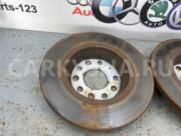Диск тормозной задний Volkswagen PASSAT Variant Volkswagen Passat 