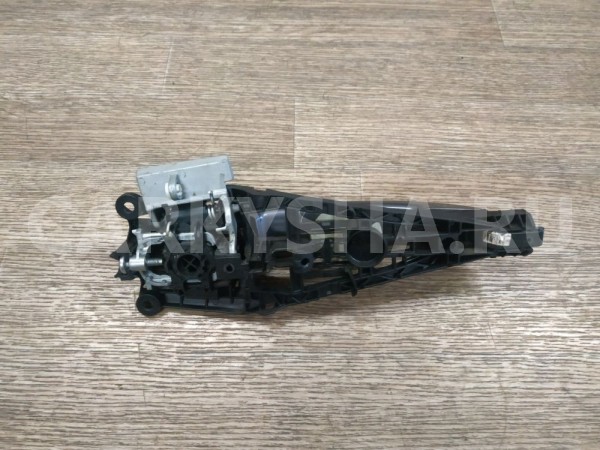 Ручка двери передней наружная левая Chevrolet Orlando оригинальный номер .