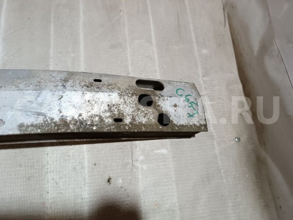 Усилитель переднего бампера Lexus RX 