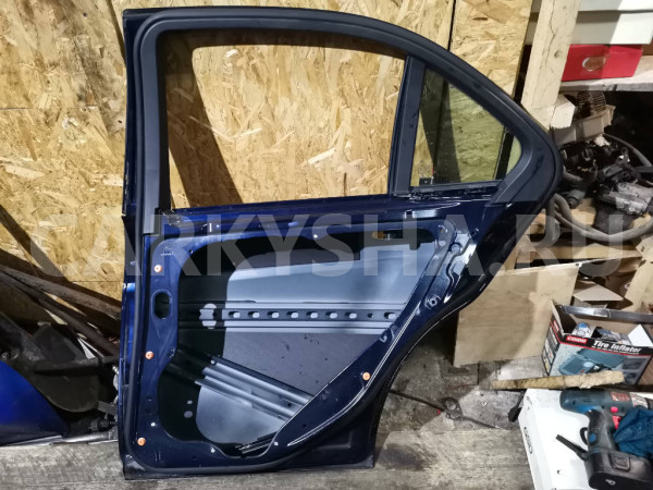 Дверь задняя правая Mercedes-Benz C-класс W204/S204 (2006—2011) Mercedes-Benz C-klasse оригинальный номер A2047302200