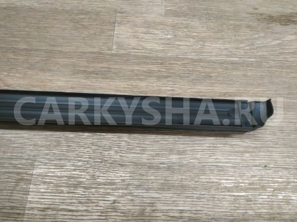 Накладка стекла заднего левого Ford Explorer 