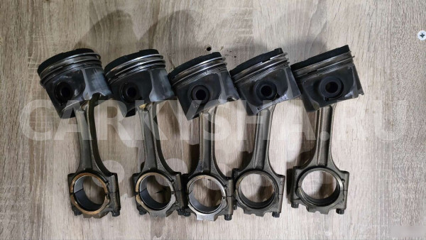 Поршень в сборе с шатуном комплект Вольво Volvo C70 оригинальный номер 30750674