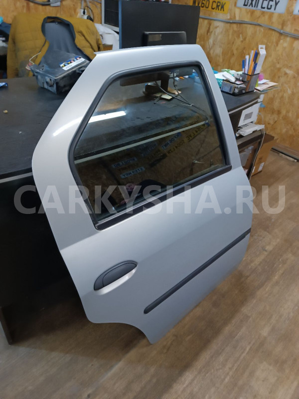 Дверь задняя правая Renault 20 оригинальный номер 821009214R