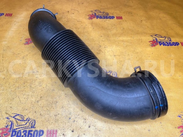 Патрубок воздушного фильтра Audi Q7 4L (2005—2009) Audi 200 оригинальный номер 7L6129627F