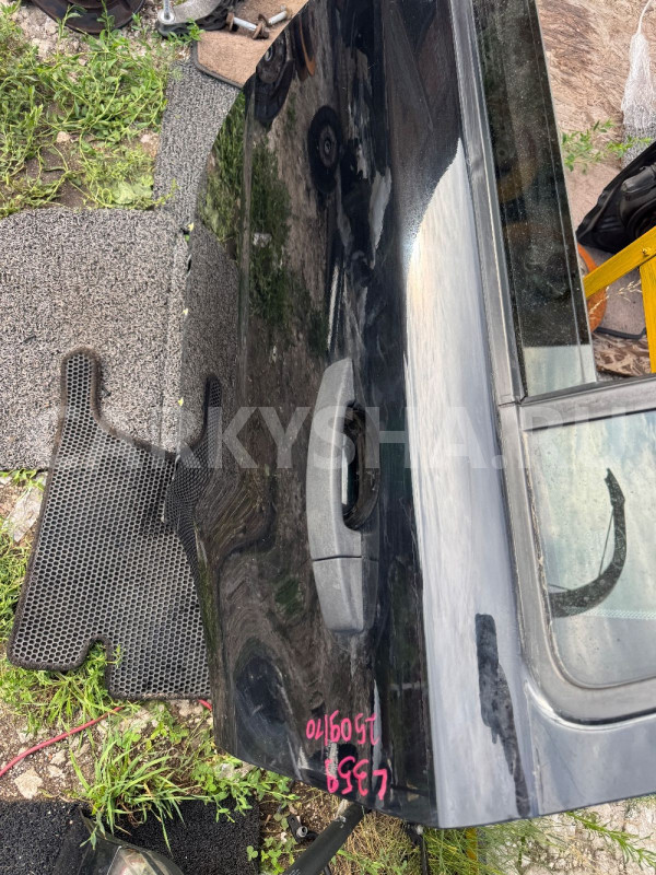 Дверь задняя левая Land Rover Freelander 2 чёрная Land Rover Freelander оригинальный номер LR005852