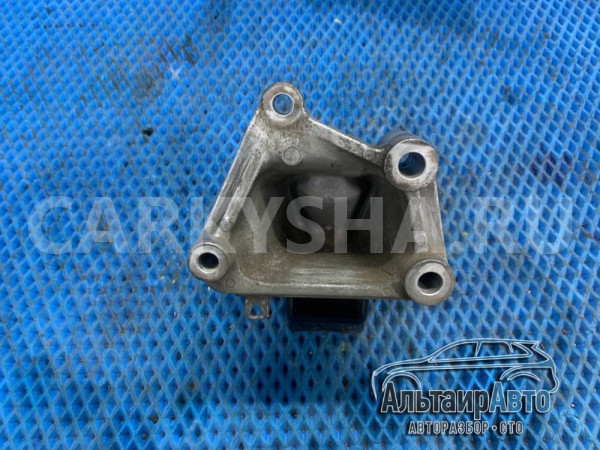 Опора двигателя подушка двс левая Pajero 3 Mitsubishi i оригинальный номер MR510056