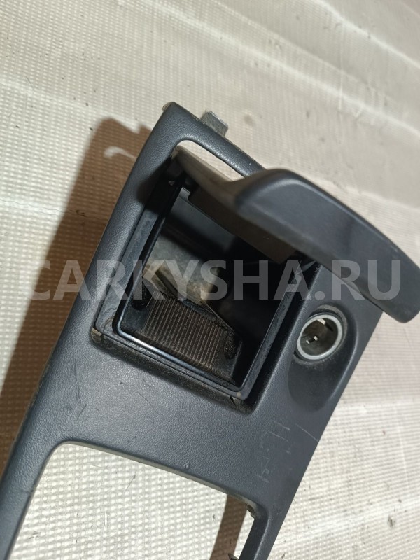 Накладка центральной консоли Nissan Primera 