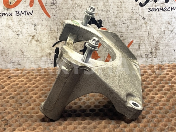 Кронштейн опоры двигателя BMW 5er оригинальный номер 22 11 6 761 117, 22 11 6 761 117, 22116761117, 6761117
