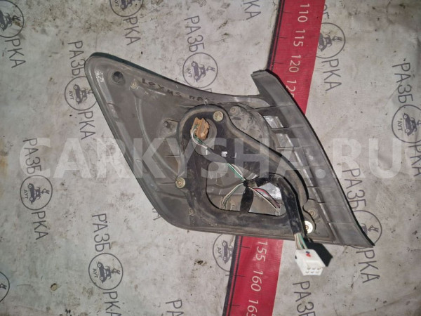 Фонарь задний правый Lexus LS 200 300 2004 год Lexus LS 
