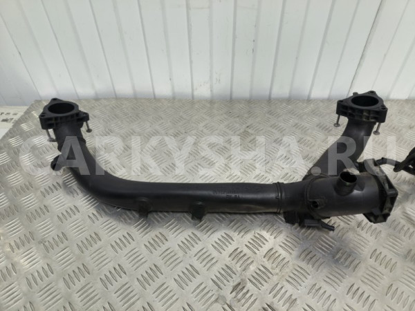 Патрубок интеркулера Audi Q8 2019 06M145674DR 4M DCB Audi Q8 
