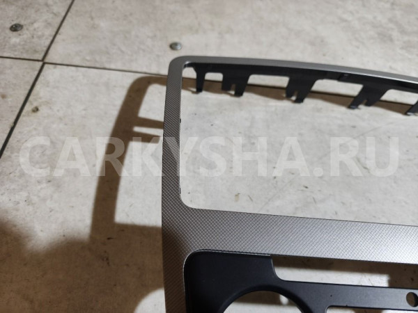 Рамка магнитолы Skoda Octavia оригинальный номер 1Z0858069AABE9