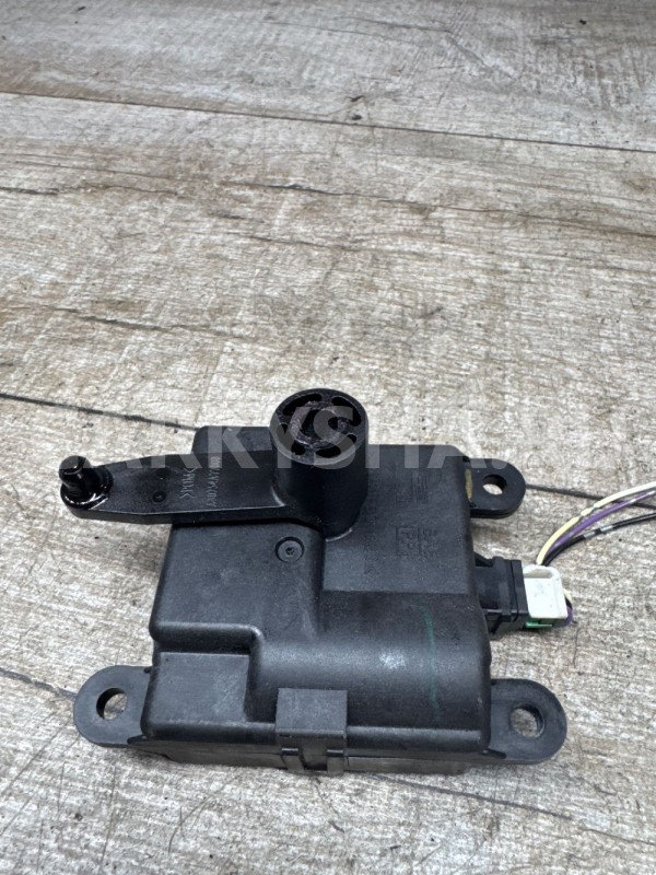 Сервопривод заслонок печки Nissan Qashqai J10E Nissan Qashqai оригинальный номер a24842a7702001