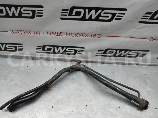 Горловина топливного бака Toyota FunCargo 