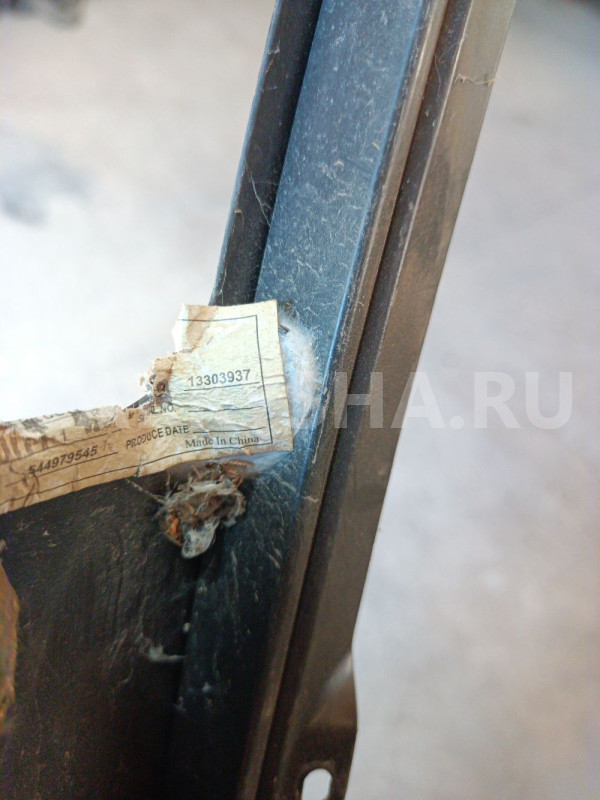 Накладка передней правой двери Опель Opel Astra J Opel Astra оригинальный номер 13303937