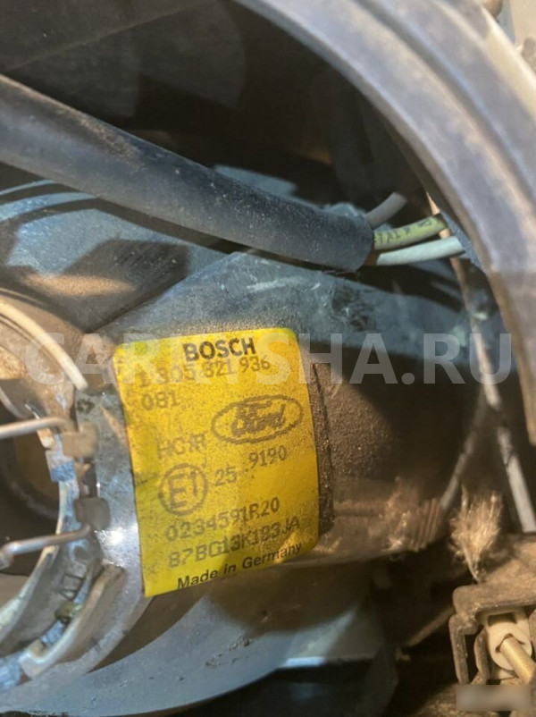 Фара правая Ford Sierra 1 1982-1986 Ford Sierra оригинальный номер 87BG13N010BA