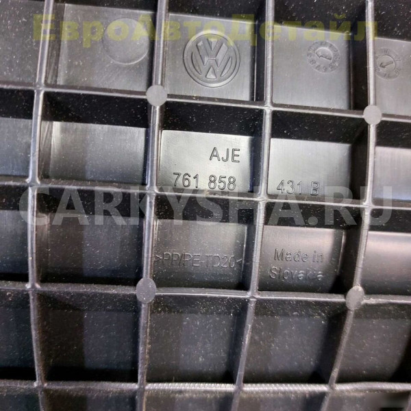 Воздуховод печки верхний VW Touareg 3 (CR7) 2018+ Volkswagen Touareg оригинальный номер 761858431B