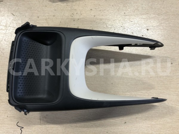 Накладка декоративная Toyota Corolla XII (E210) – седан оригинальный номер 58831-02260-C1