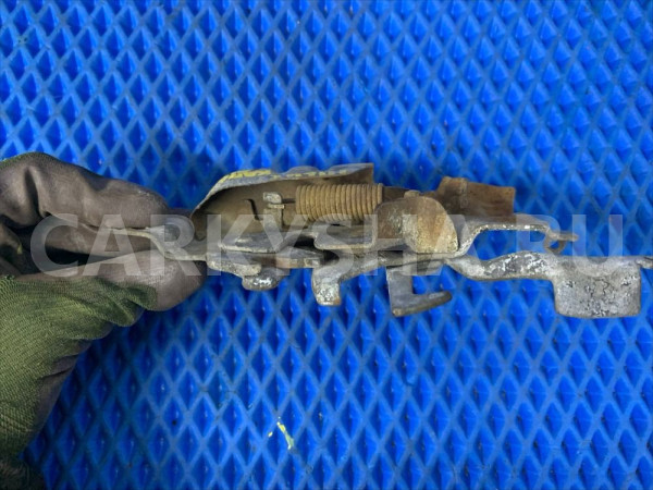 Замок капота Toyota 4Runner 2 Toyota 4runner оригинальный номер 5351035050