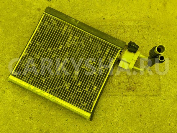 Испаритель кондиционера Toyota Wish оригинальный номер 8850168010