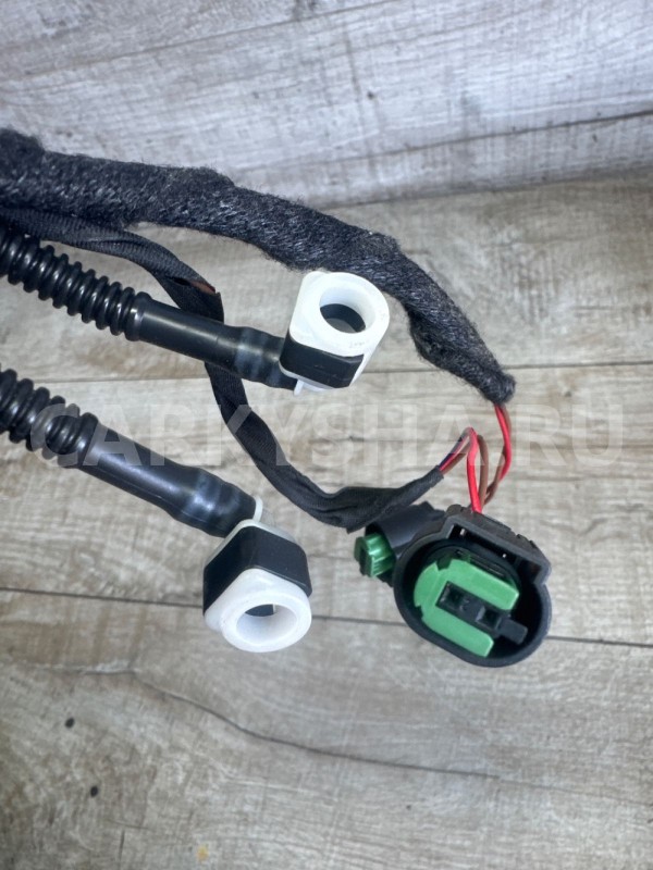 Фишки форсунок омывателя лобового стекла VAG Audi A6 оригинальный номер 8e973202