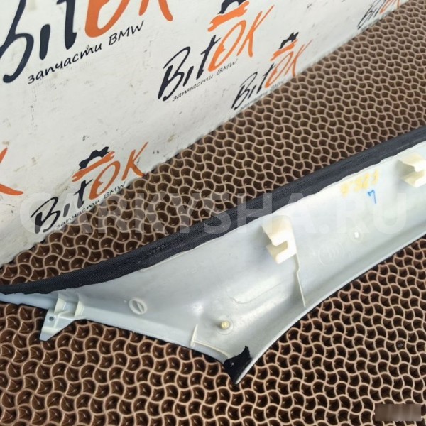 Обшивка стойки BMW X3 