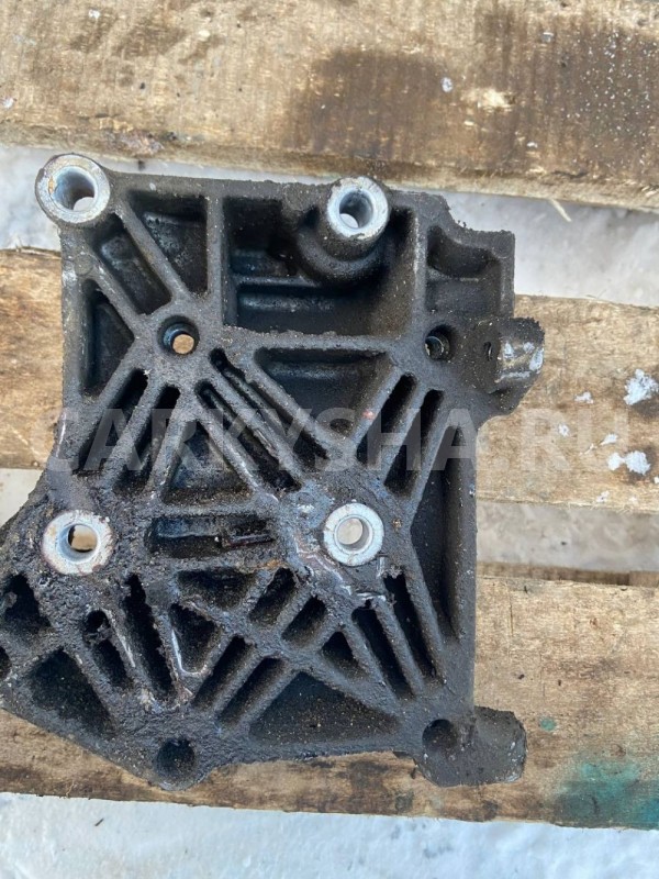 Кронштейн кондиционера Nissan Almera N16 рестайлинг (2002—2006) Nissan Almera оригинальный номер 119105M000