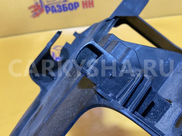 Кронштейн фары правый Audi Q7 2005-2014 Audi 200 оригинальный номер 4L0941613