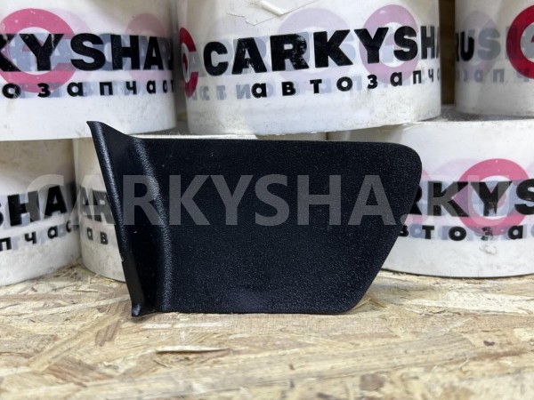 Накладка ручки внутренней левая Toyota Highlander III (U50) оригинальный номер 69284-08010-C0