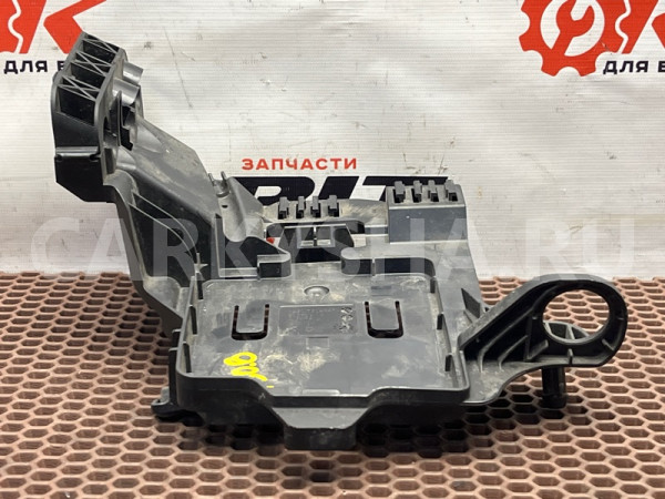 Кронштейн модуля питания BMW 3er оригинальный номер 12 90 7 604 347, 12 90 7 604 347, 12907604347, 7604347