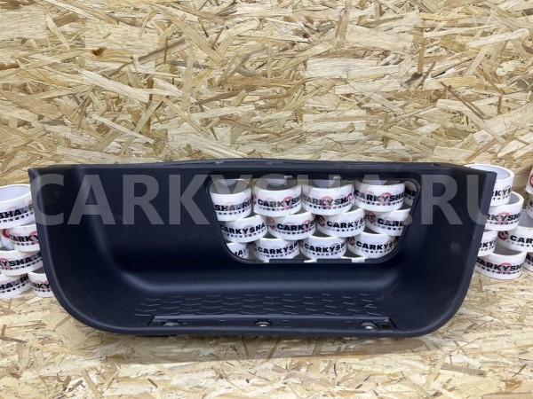 Накладка порога правая Toyota HiAce H300 – минивэн оригинальный номер 67910-26140-C0