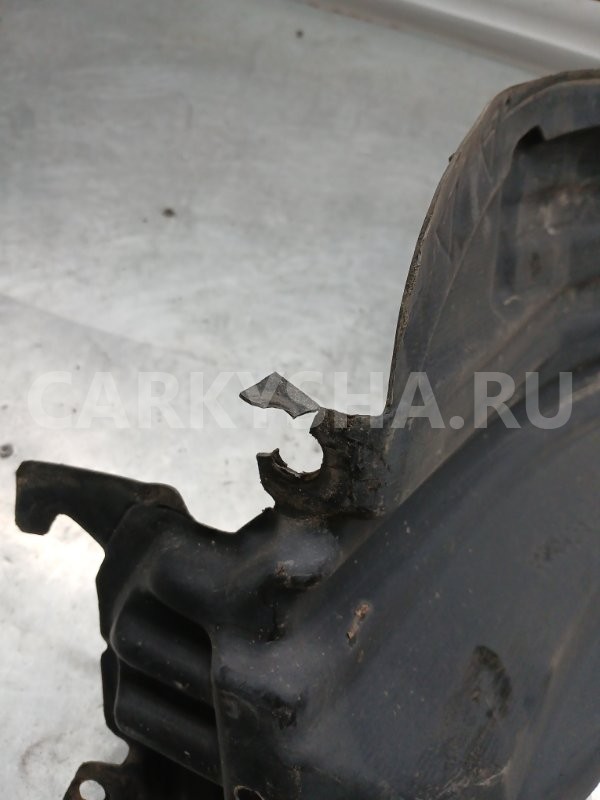 Подкрылок Toyota Sienta 