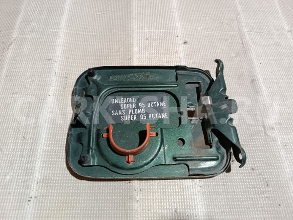 Лючок бензобака Nissan Primera 