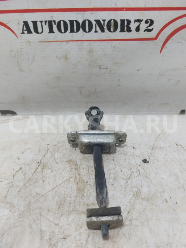 Ограничитель двери передней левой Hyundai i30 FD Hyundai i30 оригинальный номер 793802L000