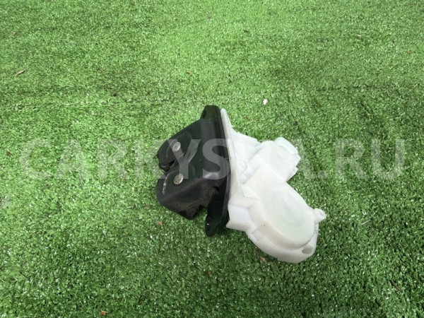 Замок двери багажника Toyota NOAH VOXY ESQUIRE 2014-2021 6935028170 Toyota Noah 