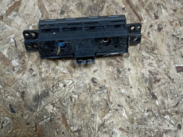 Кнопка подсветки панели приборов honda civic 8 4D Honda Civic оригинальный номер M30085 UNS