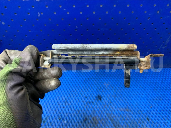 Ручка открывания двери багажника Toyota Hiace XH10 Toyota HiAce оригинальный номер 69023-26020