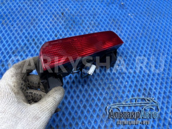 Стоп сигнал Mitsubishi Pajero 4 дополнительный Mitsubishi i оригинальный номер MR490839