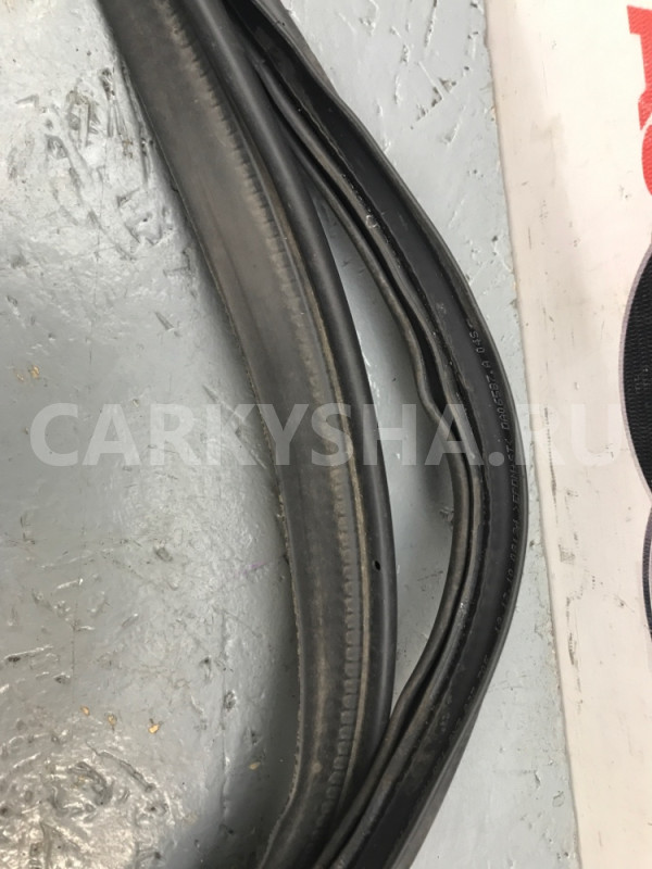Уплотнение багажника Audi A1 2011 Audi A1