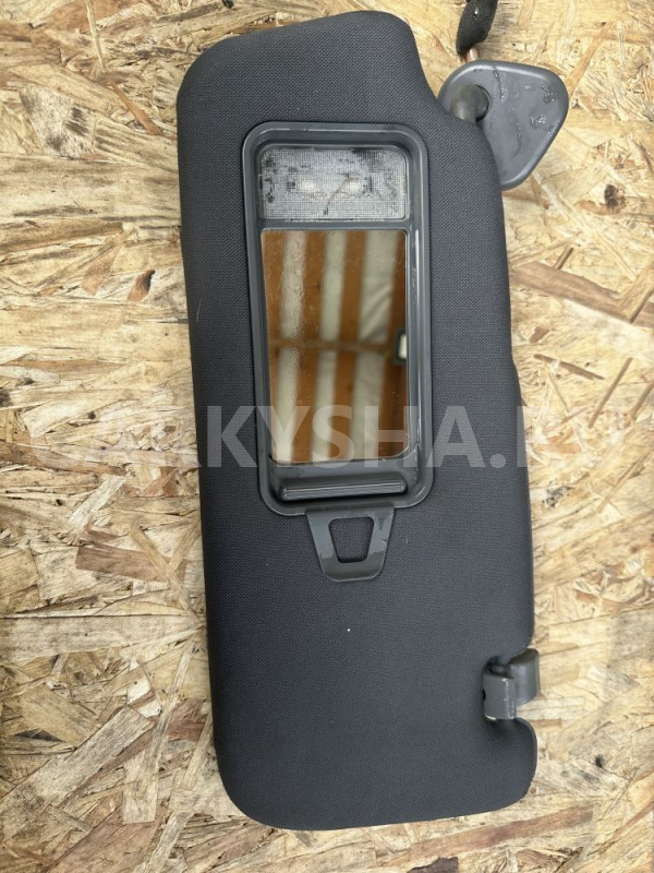 Козырек солнцезащитный левый Geely Emgrand EC7 Geely Emgrand EC7 оригинальный номер 1068001054