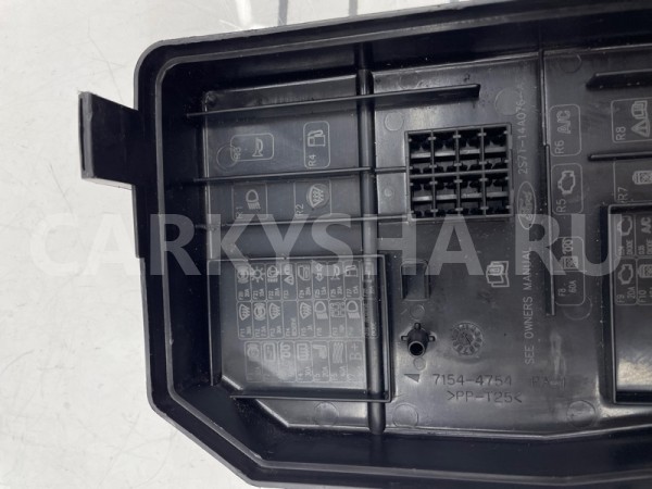 Крышка блока предохранителей Ford Mondeo 3 2.2L Ford Mondeo 