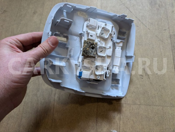 Плафон Peugeot 308 