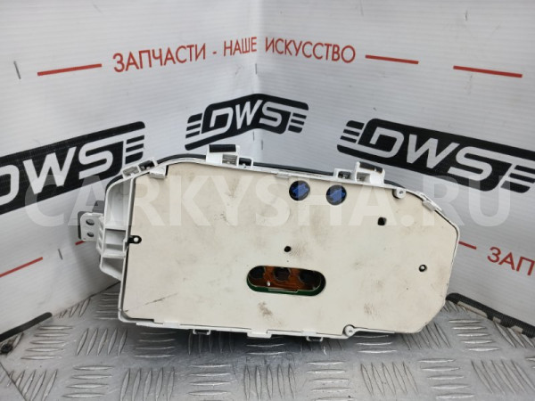 Панель приборов Toyota Vitz 
