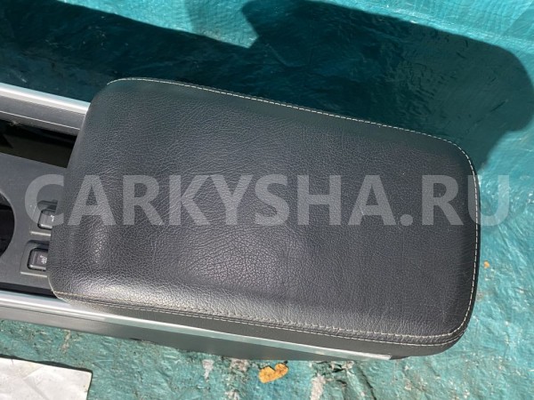 Консоль центральная подлокотник Mazda CX-7 I Mazda 2 оригинальный номер EH1564420D