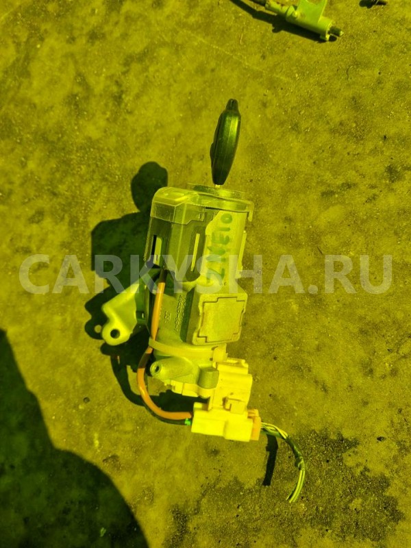 Замок зажигания Toyota Wish 