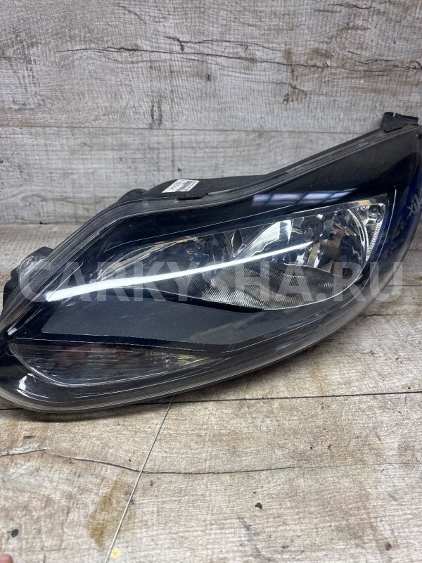 Фара галогеновая левая, черная, оригинал, Focus 3 Ford Focus оригинальный номер 1873935