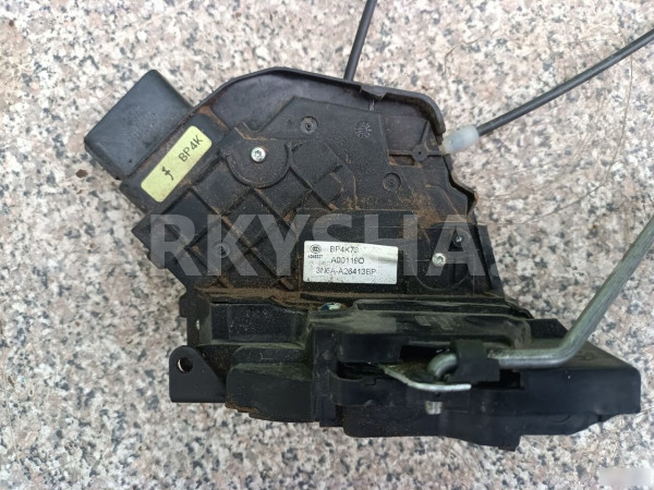Замок двери задней левой Мазда 3 Mazda 3 BK Mazda 2 оригинальный номер 3N6AA26413BP