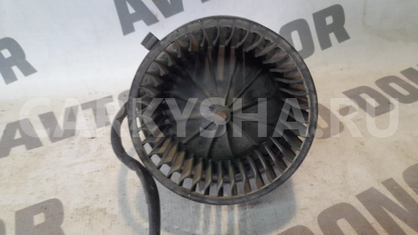 Мотор печки Volkswagen Passat B3 1990 Volkswagen Passat оригинальный номер 357819021