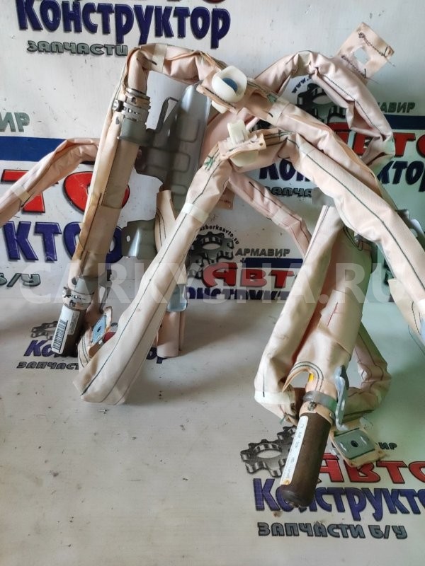 Шторка безопасности в потолок Toyota Prius 