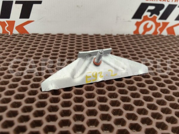 Крепление АКБ BMW 3er оригинальный номер 61 21 7 566 618, 61 21 7 566 618, 61217566618, 7566618, 61 21 8 353 064, 61218353064, 8353064