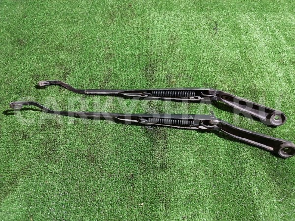 Поводок стеклоочистителя Nissan Cefiro 